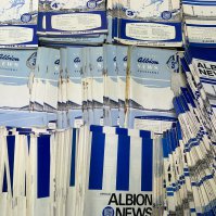 West Brom Home Football Programmes: Around 40 from the late 50s with rusty staples. There are around 500 x 60s spanning the decade. Mainly good condition with heavy duplication. (est 550+)