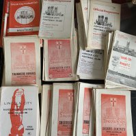 Lincoln City Home Football Programmes: 20 from mid to late 50s, Around 140 spanning the whole 60s decade to include League Cup matches v 62/63 Bury, 63/64 York, Hartlepool plus over 30 from the 70s. C/W 87/88 Championship complete homes in binder. Mainly very good with instructions to sell. (est 200)