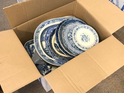 A box containing Blue and white plates including Willow Wedgwood, Delph wood & sons, Booths real old willow etc NO RESERVE