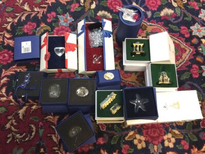 Swarovski miniatures , 11 pieces boxed including mini train