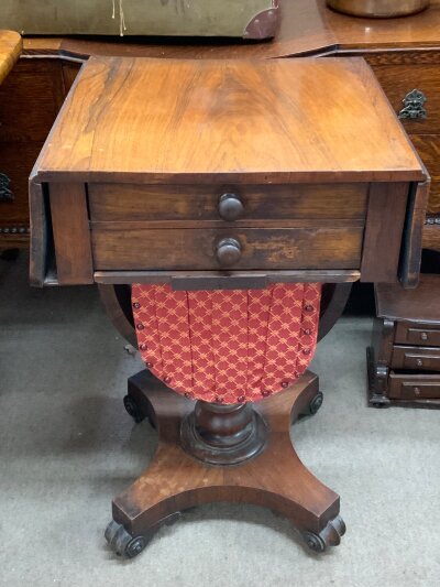 A small William IV rosewood sewing table / work box. NO RESERVE