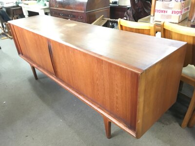 A 20th Century design Danish sideboard, approx 210cm x 51cm x 79cm.