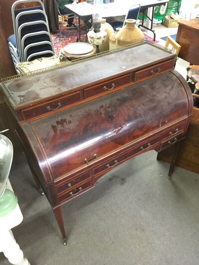 An Edwardian inlaid mahogany tambour fronted bureau, approx 115cm x 57cm x 116cm.