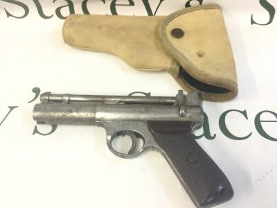 Pre WW2 Webley senior air pistol, 1925. Mechanism functioning