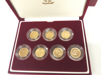 Half sovereign portrait set.