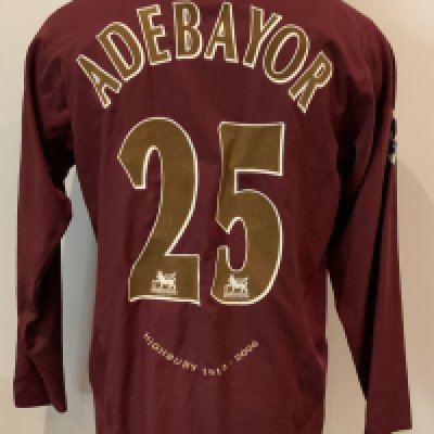 Arsenal Adebayor 2005 - 2006 Match Worn Redcurrant Home Football Shirt: Nike long sleeve shirt with 02 sponsorship. Adebayor 25 to rear and Premier League badging to sleeve. Worn by Adebayor in the final season at Highbury. Direct from top source who we know.