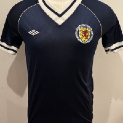 Scotland 1983 Match Worn Football Shirt: Home short sleeve number 3 Umbro shirt. Worn by Richard Gough at Hampden Park v Northern Ireland on 24 5 1983. Swapped with Sammy McIlroy