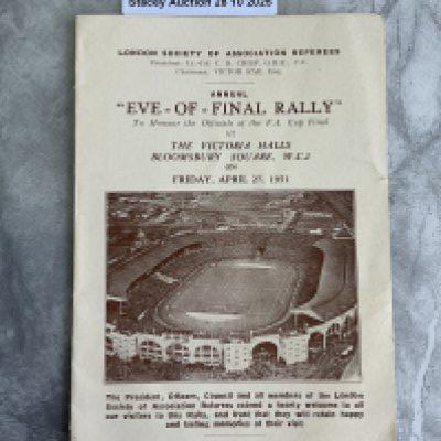 1951 FA Cup Final Eve Of Rally Football Programme: 4 page card for the Blackpool v Newcastle United final. Eve of the final rally is an annual event attended by the referee and linesmen in London the night before the final. Excellent.