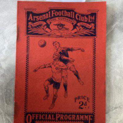 1925 - 1926 Arsenal v Millwall Reserves Football Programme: Good condition London Combination match dated 24 4 1926. Rusty staples removed leaving rust marks. No team changes but word capt written to team page.
