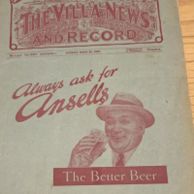 1934 - 1935 Aston Villa v Arsenal Football Programme: Rusty staple holding firm. League match dated 30 3 1935. No team changes. Good. (1)