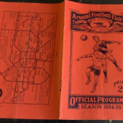 1935 Charity Shield At Arsenal Football Programme: Arsenal v Manchester City. Rusty staples holding firm. Match dated 28 November 1934. No team changes. Good.