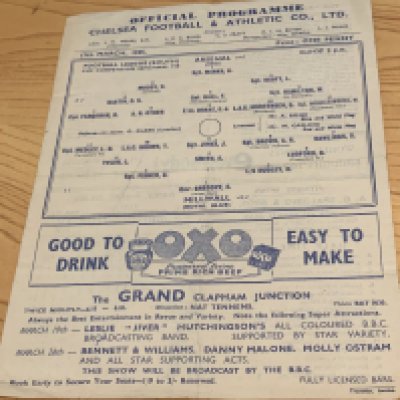 1944 - 1945 Arsenal v Millwall War Cup Semi Final at Chelsea Football Programme: Good with slight centre fold. Dated 17 3 1945. No team changes. Comes with two Fulham programmes v Arsenal and Charlton and one poor Leicester v Arsenal 1941 programme. (4)