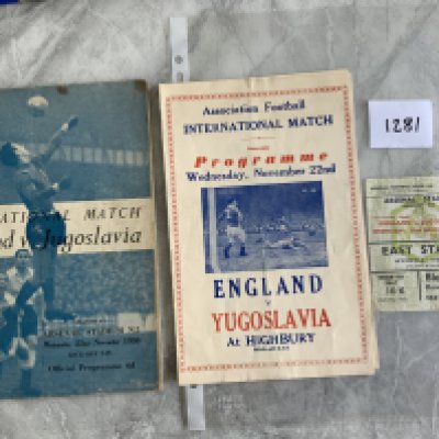 1950 England v Yugoslavia Football Programmes + Ticket: Played at Arsenal. Full International official programme with one team change and pirate. Ticket also in good condition with fold. (3)