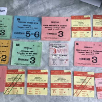 56/57 Arsenal Home Football Tickets: Friendlies v Red Star, FA Cup v Stoke and the rest league matches. Very good. Rare chance. (15)