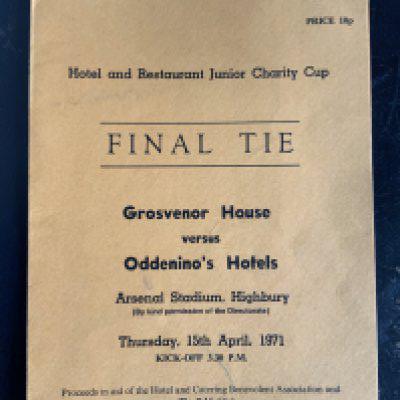 70/71 At Arsenal Hotels Football Programme: Rare Grosvenor House v Oddeninos Hotels dated 15 4 1971 played at Highbury. Excellent condition 4 page card with no team changes.