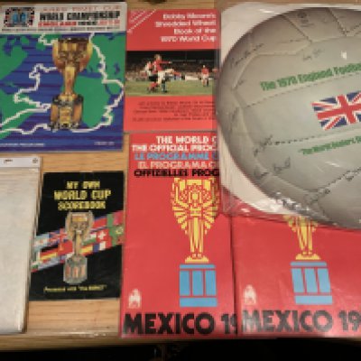 1966 + 1970 World Cup Football Memorabilia: From 1966 Shredded Wheat puzzle in original envelope, tournament brochure, Hornets World Cup scorebook and Wizard World Cup booklet. C/W from 1970 World Cup two programmes, Wolstenholmes wallchart and other guide books from Moore Best and others plus the England squad record.