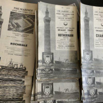 Grimsby Town 1960s Football Programmes: Around 150 spanning the 60s decade plus some 70s. Mostly good with duplication. (est 180+)
