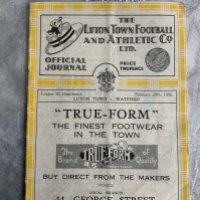 35/36 Luton Town v Watford Football Programme: 3rd Division South match in excellent condition with no team changes.