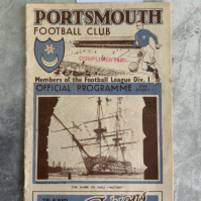 35/36 Portsmouth Reserves v Bristol City Football Programme: Reserve match in good condition with no team changes. Tear on spine.