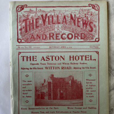 1913 - 1914 Aston Villa v Newcastle United Football Programme: Very good ex bound with covers 1st division league match. Villa were runners up this season. Only a few months before World War One started.
