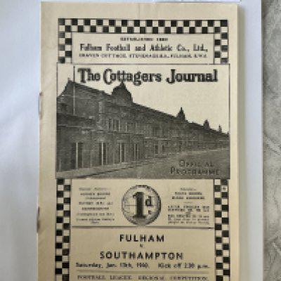 39/40 Fulham v Southampton Football Programme: Very good condition League programme with no team changes. Dated 13 1 1940. Rusty staples holding firm.