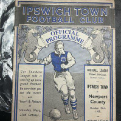 38/39 Ipswich Town v Newport County Football Programme: Very good condition 3rd division programme with no team changes.