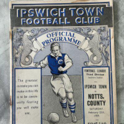 38/39 Ipswich v Notts County Football Programme: 3rd Division 20 page programme in fair/good condition. Rusty staples holding firm.