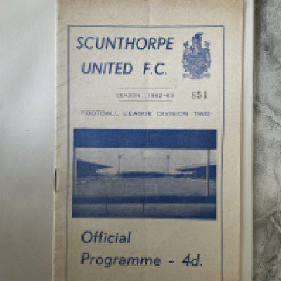 62/63 Scunthorpe United v Chelsea Football Programme: Good condition 2nd Division programme with no team changes. Fold.