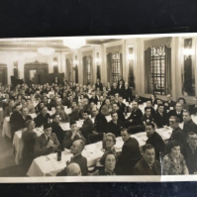 Manchester United 1948 FA Cup Final Press Photos: Press photo measuring 13 x 8 inches of the team, family and friends. Tear. Also 3 pictures of the new floodlights in 1957.