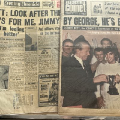 Manchester United 1958 Munich Disaster Football Newspapers: Superb lot of mainly full newspapers to also include 1968 European papers from Portugal and Spain and one 1957 FA Cup Final. (40)