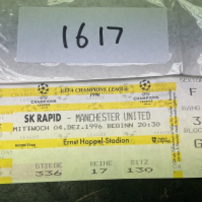 96/97 Rapid v Manchester United Football Ticket: Champions League ticket dated 4 12 1996. Fold.