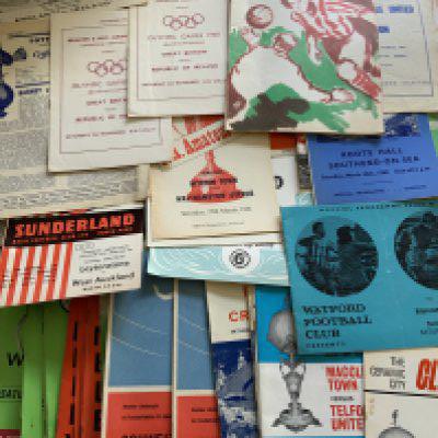 Amateur Football Programmes: Many from the 60s to include Olympics, Amateur Cup semis and finals, Amateur Internationals and more. Heavy duplication with 59/60 Gt Britain v Netherlands at Tottenham x 7, Switzerland v Luxembourg x 5, 60/61 Gt Britain v Ireland at Brighton x 2. Worth a look as some nice Amateur Cup semi finals played at Sunderland Stoke and many more. (100+)