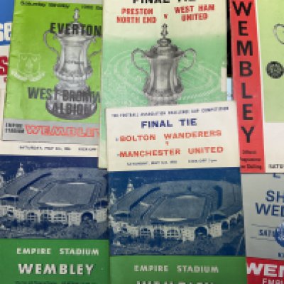 FA Cup Final Football Programmes: Large quantity in excellent condition from 1956 onwards with duplication. More difficult copies all included for example 1991 1996 and replays for 1970 and 1993. (est 140)