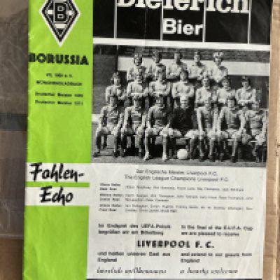 1973 UEFA Cup Final Football Programme: Borussia Monchengladbach v Liverpool in good condition with no team changes. Light fold.