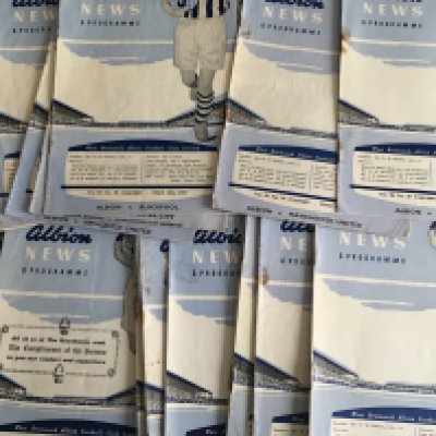 West Brom Home Football Programmes: 26 from the 50s and approximately 200 from the 60s. 62/63 is only lacking Orient and 65/66 is near complete although lacking League Cup Final but includes semi final. Instructions to sell. Very good. (est 200+)