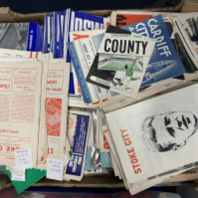 1960s + 1970s Football Programmes: Wide range of clubs to include Ipswich Manchester United Stoke and Leeds. Large quantity in good condition. Instructions to sell. (2 boxes)