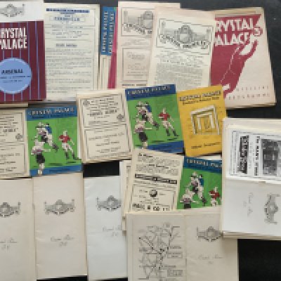 Coventry City + Crystal Palace Football Programme Collection: Coventry collection covering 5 x 1950's, 32 x 1960's and 7 x 1970's onwards, includes; 1955/6 Brighton, 1960/1 Shrewsbury which includes match report and 1968/9 Stoke January postponed and March re-arranged, condition is good to very good, no duplication. Crystal Palace collection covering 1 x 1940's versus Q.P.R. FAC 1945/6, 16 x 1950's including 1951/2 and 1952/3 versus Ipswich and 1958/9 Gateshead, 54 x 1960's including several friendly issues and 23 x 1970's onwards, condition is good, no duplication (138)