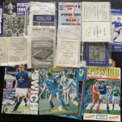 Huddersfield Town Hull City + Ipswich Town Football Programmes: Huddersfield has 44/45 Derby (March), 24 x 1950s, 35 x 1960s and includes Arsenal 53/54 + 54/55, Peterborough FAC 56/57 and Kilmarnock 66/67 friendly. Good with no duplication. Hull and Ipswich collections cover 12 x 1950s, 28 x 1960s and 46 x 1970s onwards. Includes 50/51 Hull v QPR, 61/62 Ipswich (Champions) v Wolves, 1962/3 Ipswich v AC Milan European Cup and several other European games noted. Good with no duplication. (155)