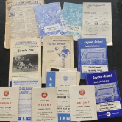 Notts County Leyton Orient + Peterborough United Football Programmes: Notts County has 10 x 1950s, 55 x 1960s and includes 51/52 Portsmouth and some newspaper issues from the 1970's. Leyton Orient has 8 x 1950s, 35 x 1960s and includes 53/54 Ipswich, 64/65 Barnsley League Cup 4 page issue. Peterborough has 58/59 Fulham FAC, 25 x 1960s and 20 x 1970s onwards and includes 1960/1 Aston Villa FAC, Corby Town Northants Senior Cup, 64/65 St Mirren Friendly and 2005/6 versus Manchester Utd which has Barry Fry auto to cover. Good with no duplication. (183)