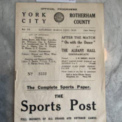 1923 - 1924 York City v Rotherham Football Programme: Good condition first team Midland league match with pencilled team changes.