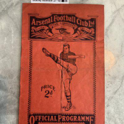 1938 England v Rest Of Europe Football Programme: Full International played at Arsenal. Good condition although light bleeding inside from red covers. Slight fold but no team changes.