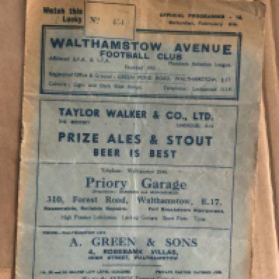 36/37 Walthamstow Ave v Southall Football Programme: Good condition Amateur Cup match with no team changes. Some discolouration to edge.