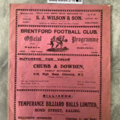 29/30 Brentford v Newport County Football Programme: Good condition division three programme with no team changes.