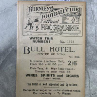 1926 - 1927 Burnley v West Brom Football Programme: Excellent condition division one ex bound programme with no team changes.