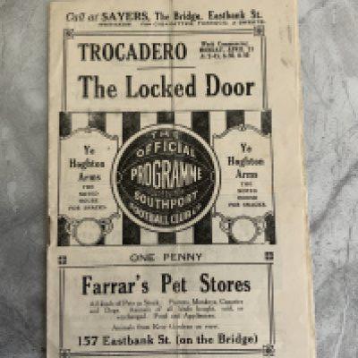 29/30 Southport v Accrington Stanley Football Programme: Good condition league programme with no team changes.Fold.
