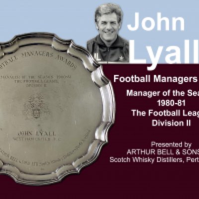 John Lyalls West Ham 80/81 Manager Of The Season Award: Silver plate issued by Bells Whisky to Lyall who not only won the division two championship but also got to the League Cup Final.