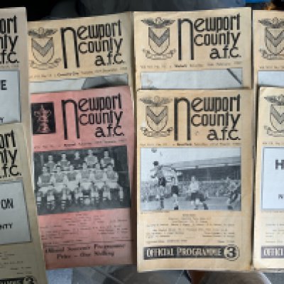 Newport County Home Football Programmes: 9 from the 50s and approximately 80 from the 60s and 25 from the 70s. Instructions to sell. Very good. (est 120)