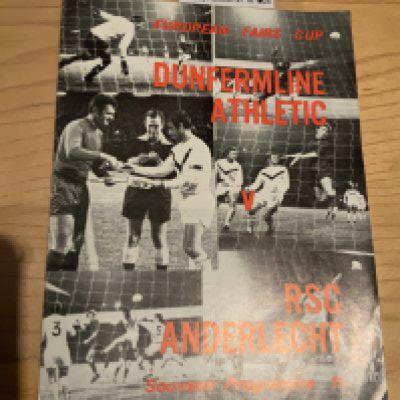 69/70 Dunfermline v Anderlecht Football Programme: Excellent condition Fairs Cup programme with no team changes. Anderlecht famously played Arsenal in the final.