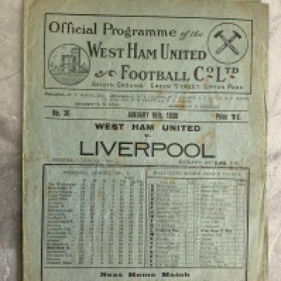 1929 - 1930 West Ham v Liverpool Football Programme: Good condition division one programme with no team changes.