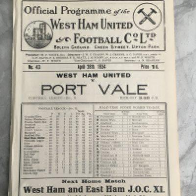 1933 - 1934 West Ham v Port Vale Football Programme: Excellent condition ex bound white division two programme with no team changes.